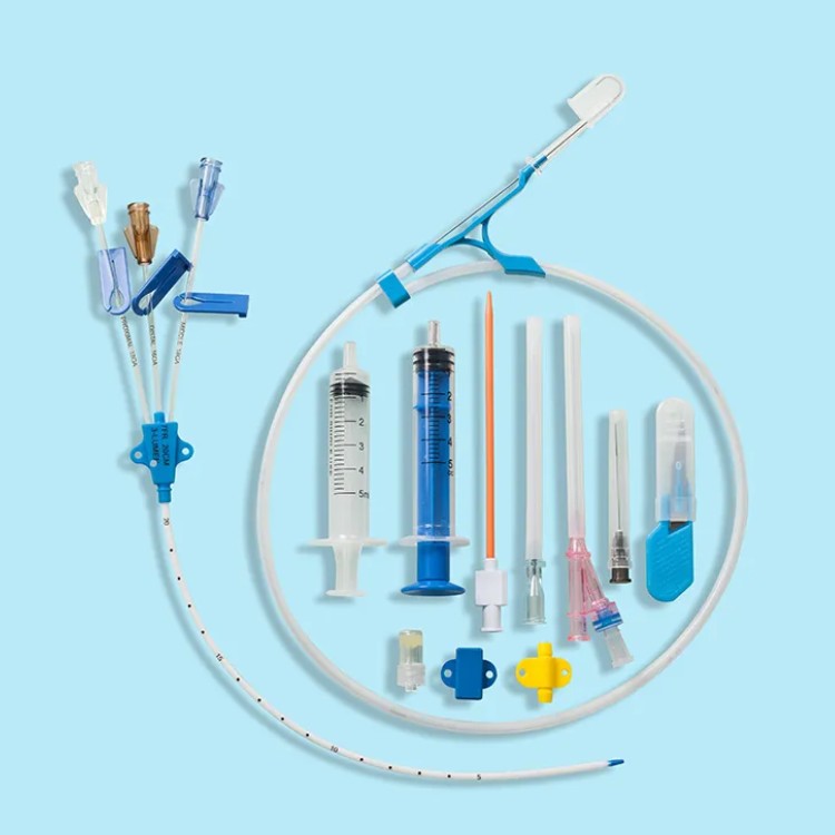 TRIPLE LUMEN CENTRAL VENOUS CATHETER KIT